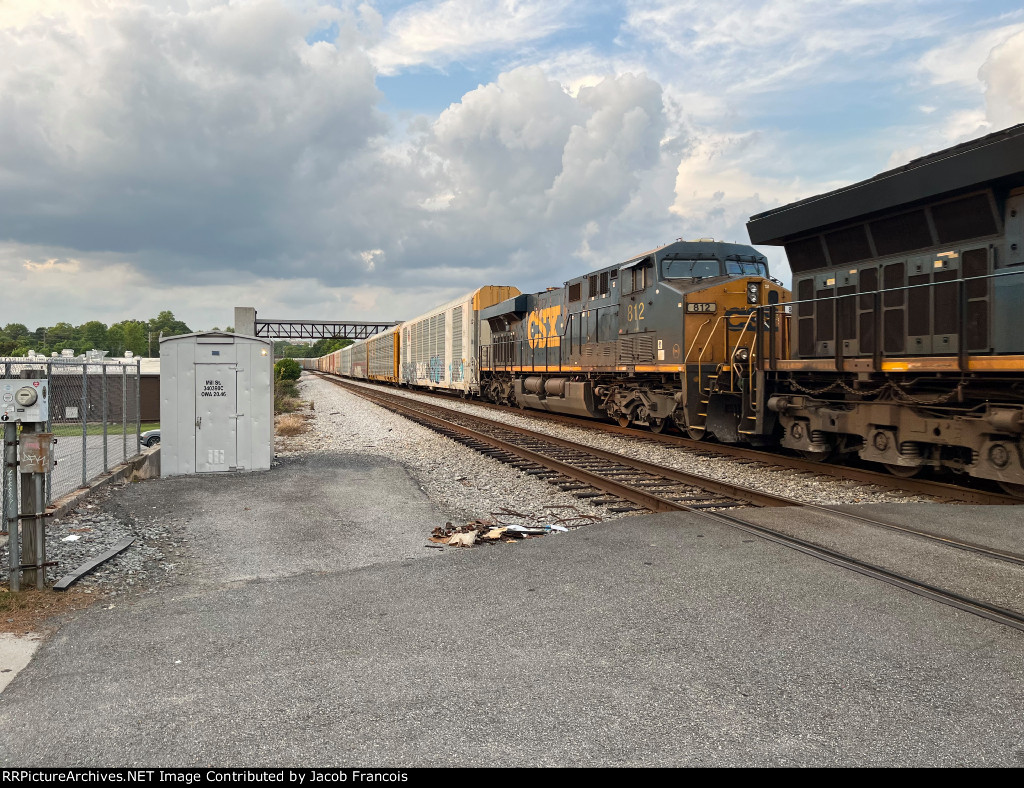 CSX 812